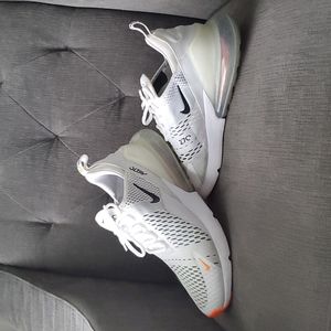 Nike Air Max 270 "Just Do It" release